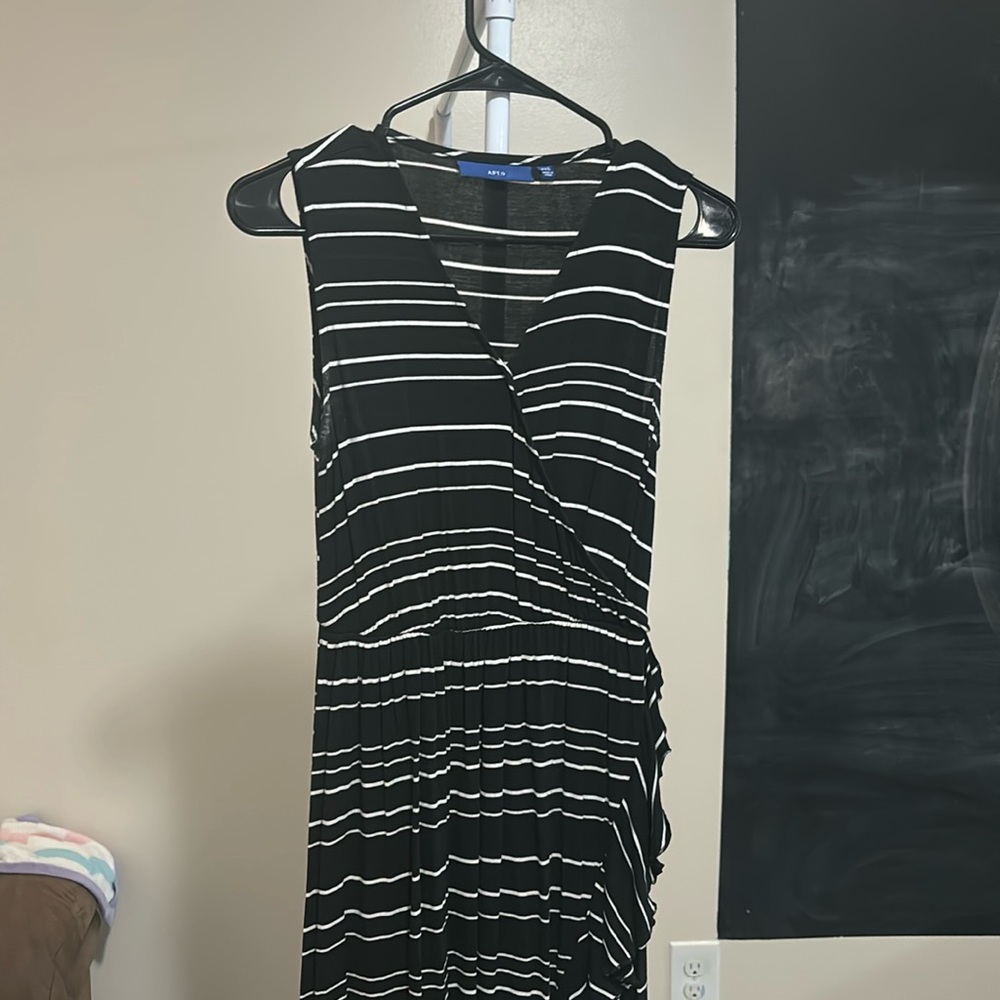 Apt 9 XSP black/white maxi dress